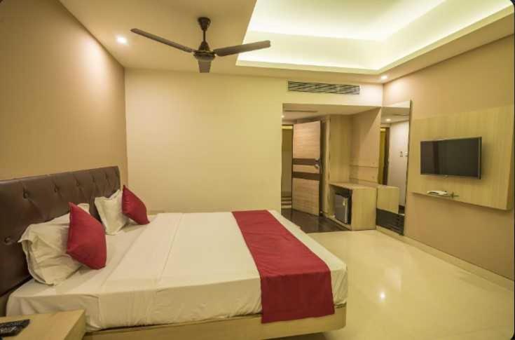 Palette Hotel Nisarga By Sunday Bhopal Exterior foto